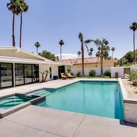 55 And Indian Wells Retreat Private Pool And Spa!